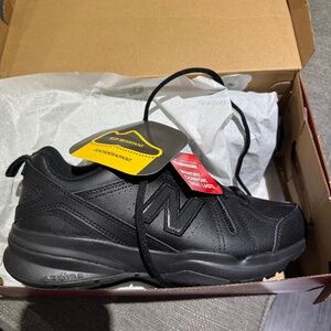 New Balance anti slip shoes